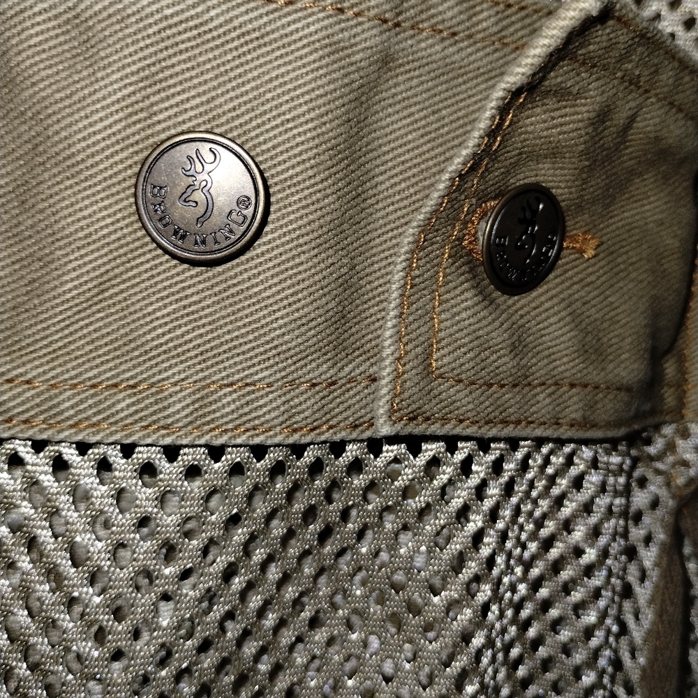 Vest - Picture 5 of 6